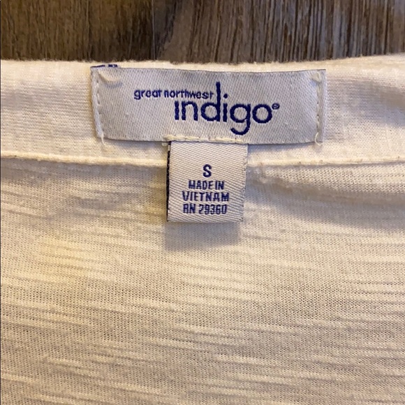 Button up - Picture 2 of 3